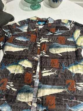 Kaii Men's Short Sleeve Button-Down Shirt - Fish Print in Brown, Blue, Yellow